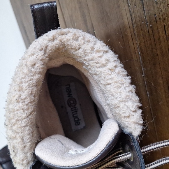 Dark Brown and Navy Duck Boots Size 6 - Picture 8 of 8